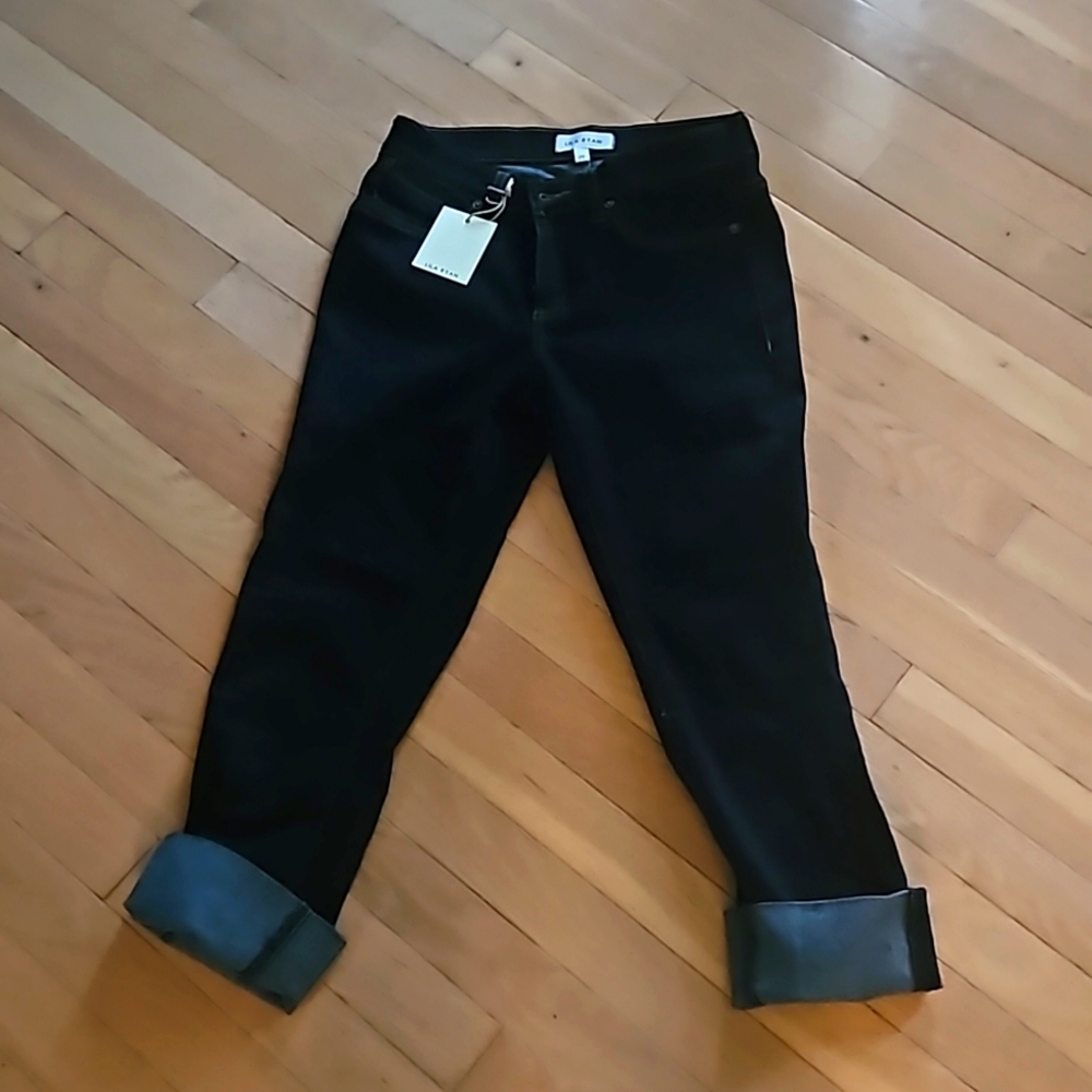 Lila Ryan Cropped Jeans